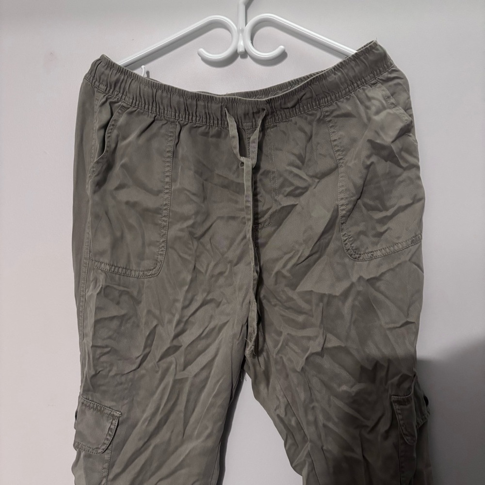 C&C California Slim Khaki Beige Cargo Pants Casual Everyday Utility Style Pants